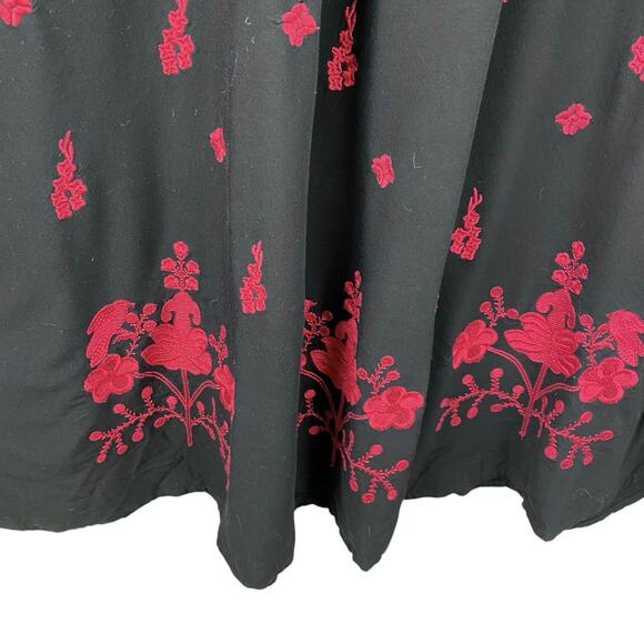 Pyramid Collection Floral Embroidered Maxi Dress Size S Black Red Peasant Artist - Picture 6 of 9